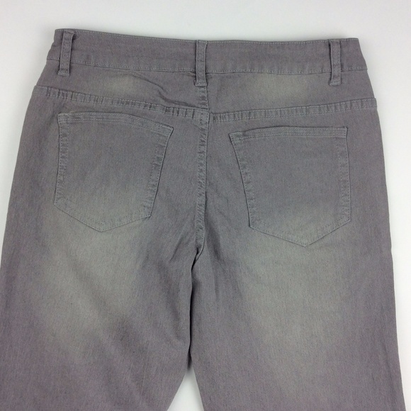 Roebuck And Co. Missy Insane Jeggings. - Picture 3 of 4